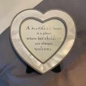Heart-Shaped Mother of Pearl Photo Frame